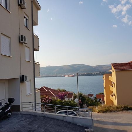 Apartment Tihana Trogir Eksteriør bilde