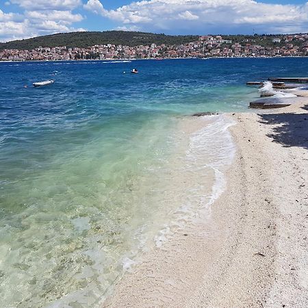 Apartment Tihana Trogir Eksteriør bilde