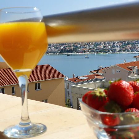 Apartment Tihana Trogir Eksteriør bilde