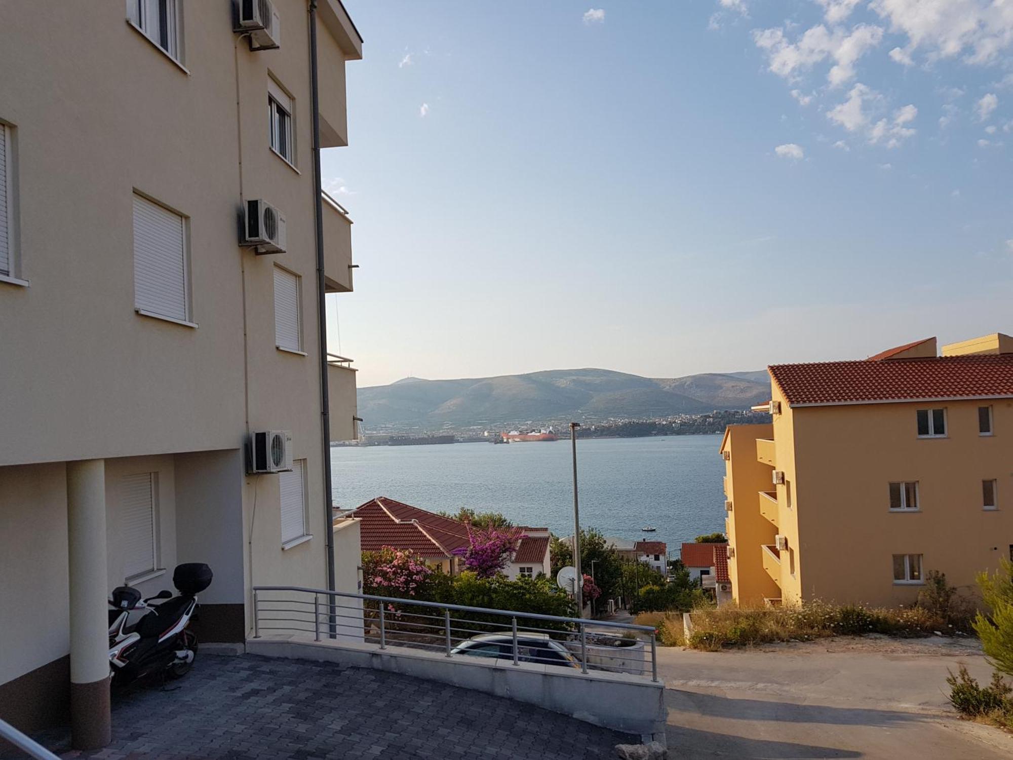 Apartment Tihana Trogir Eksteriør bilde