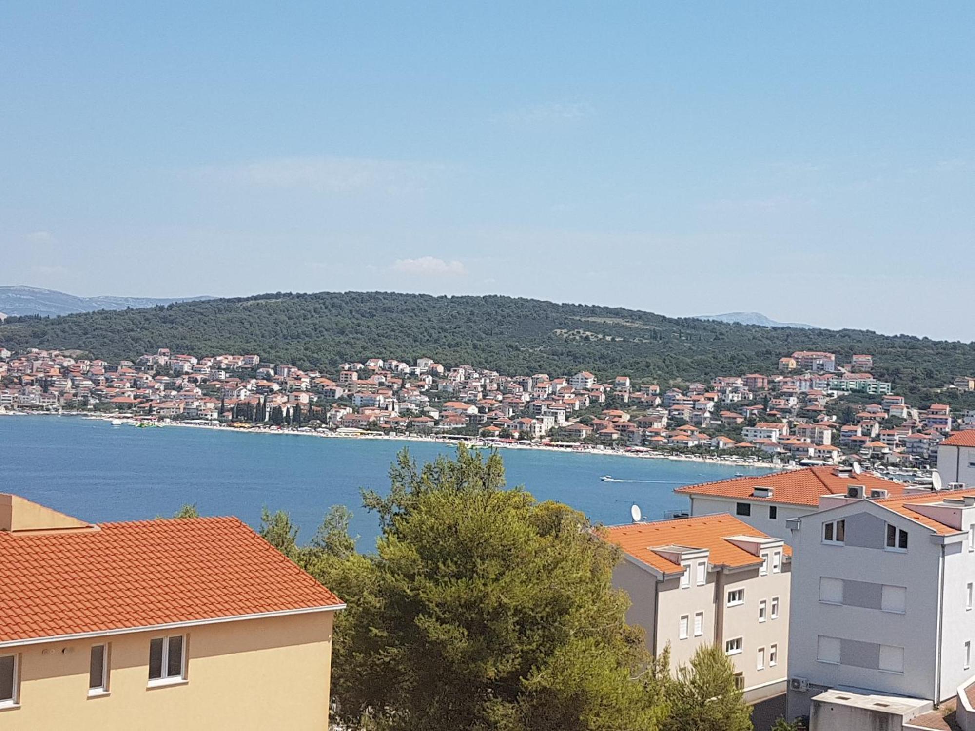 Apartment Tihana Trogir Eksteriør bilde