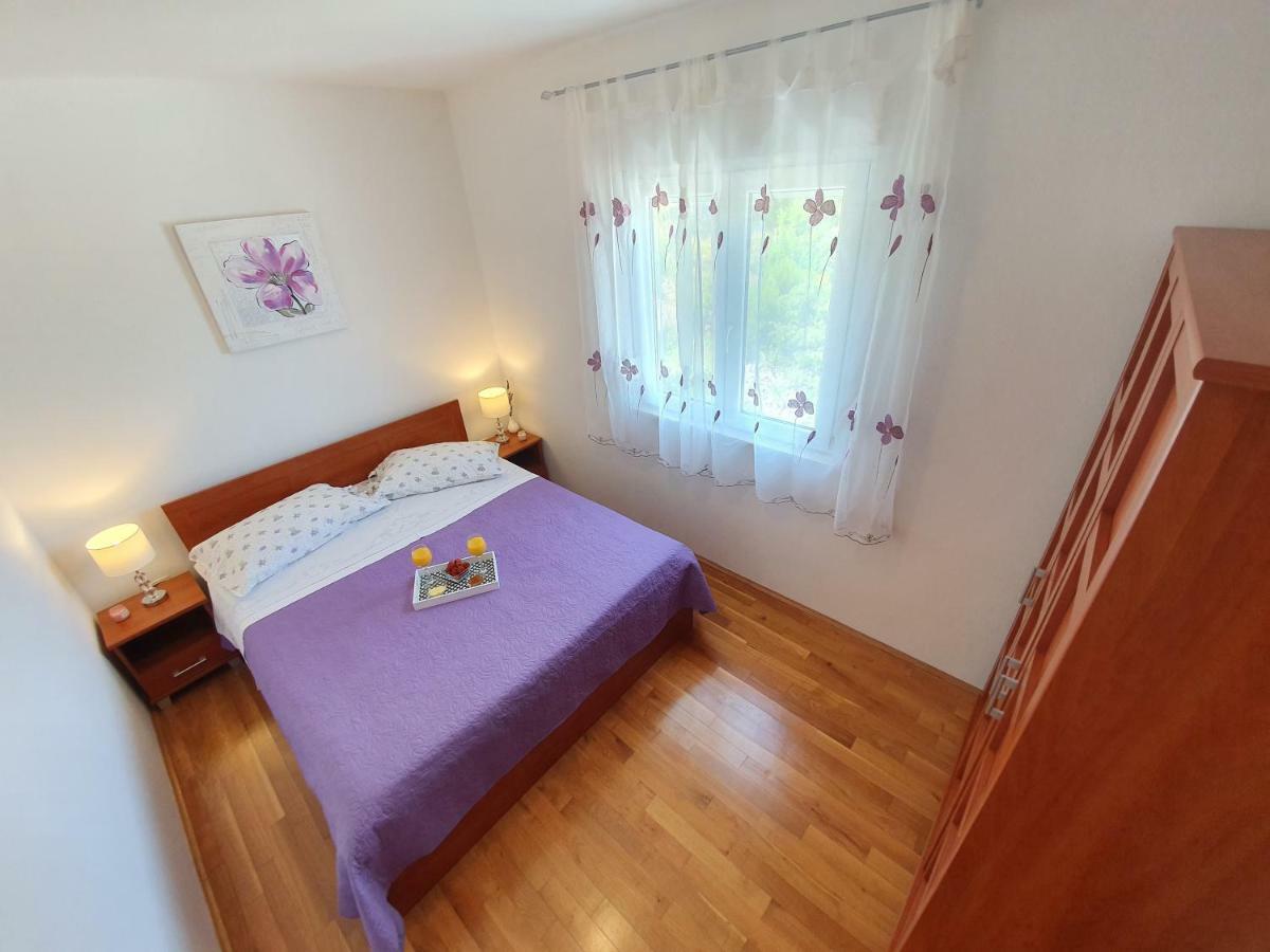 Apartment Tihana Trogir Eksteriør bilde